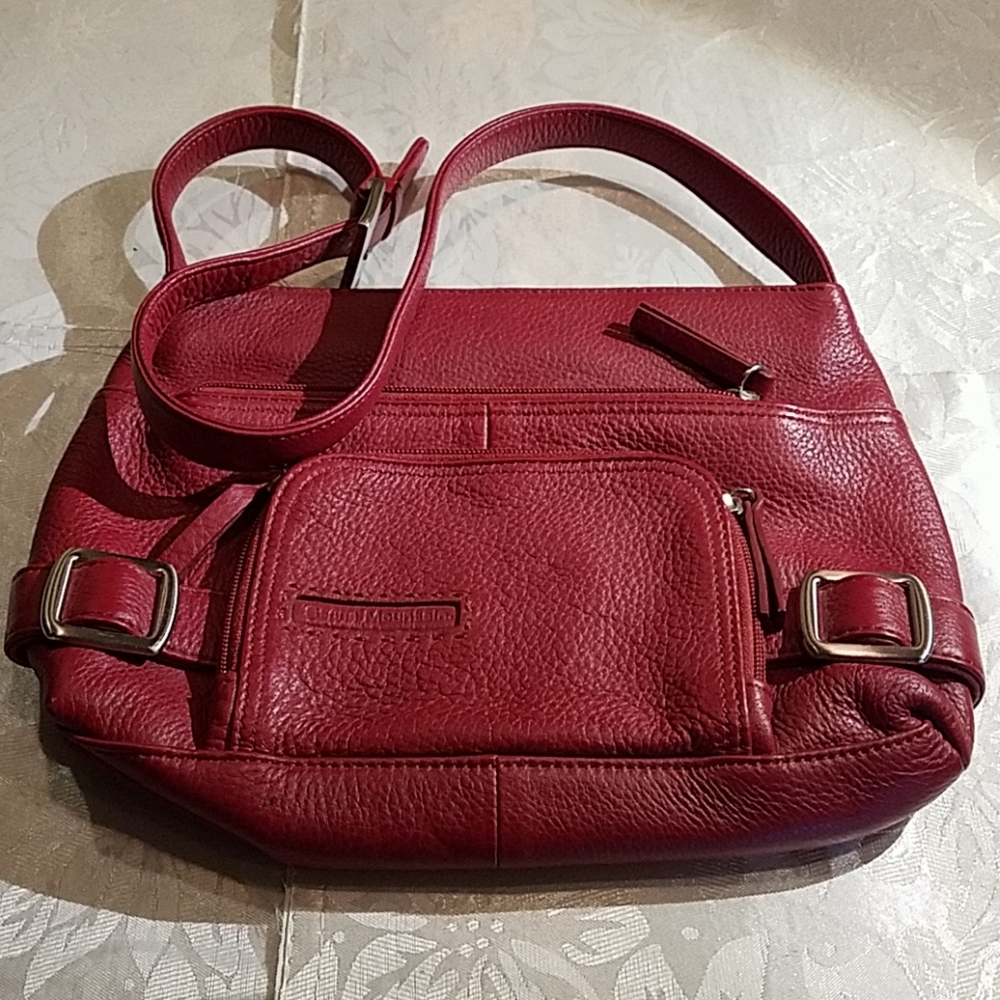 Stone mountain red leather handbag